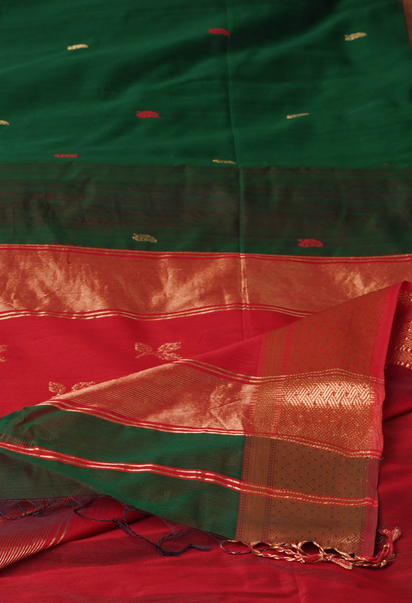 Green-Red Pure Handloom Maheshwari Sico Saree-UNM81371