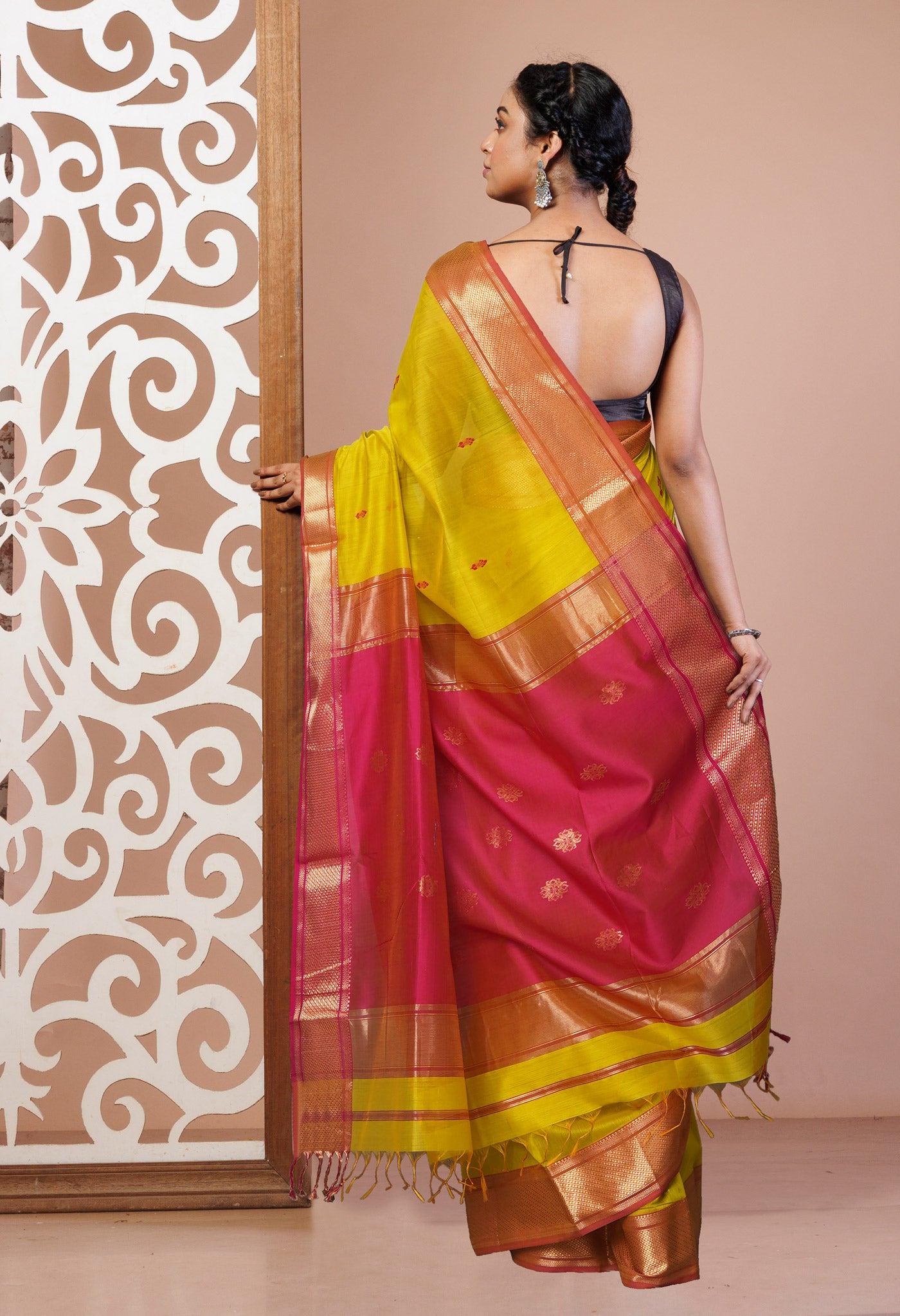 Green-Pink Pure Handloom Maheshwari Sico Saree-UNM81374