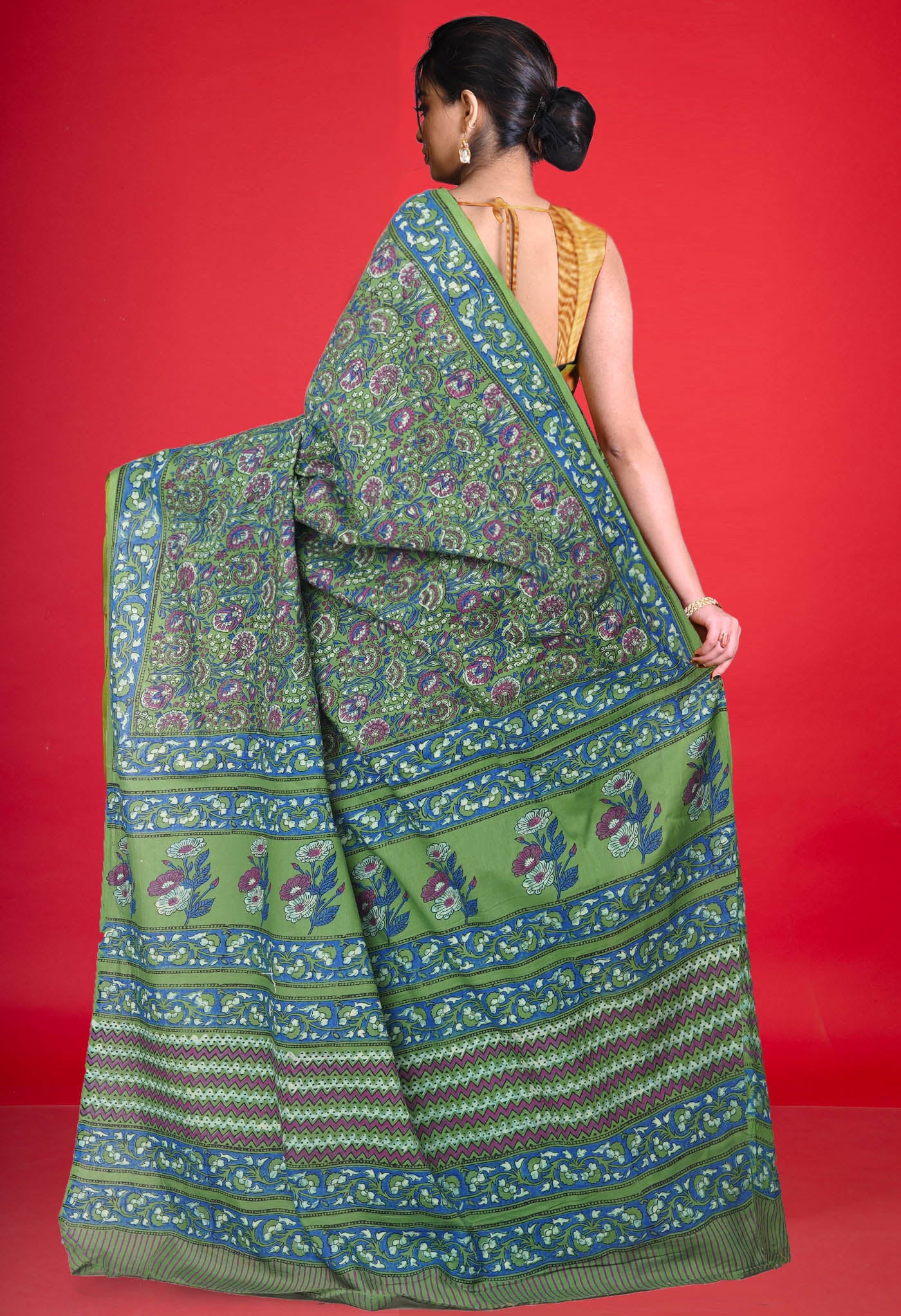 Green Pure Hand Block Printed Soft Cotton Saree-UNM81419