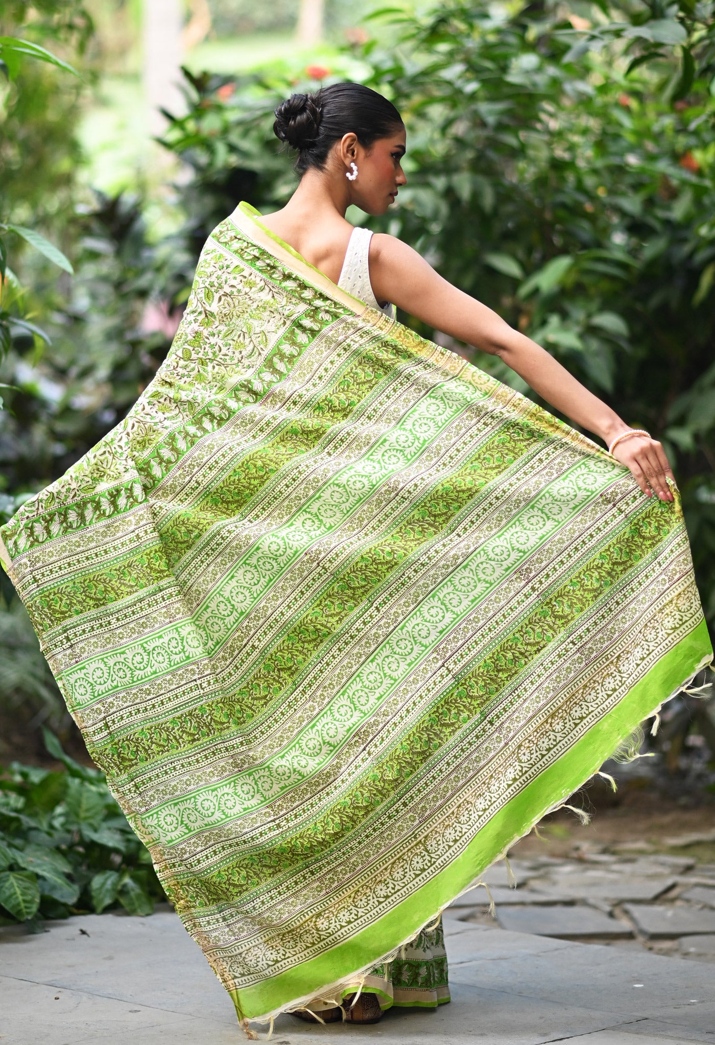 Ivory-Green Pure Hand Block Printed Pashmina Sico Saree-UNM81631