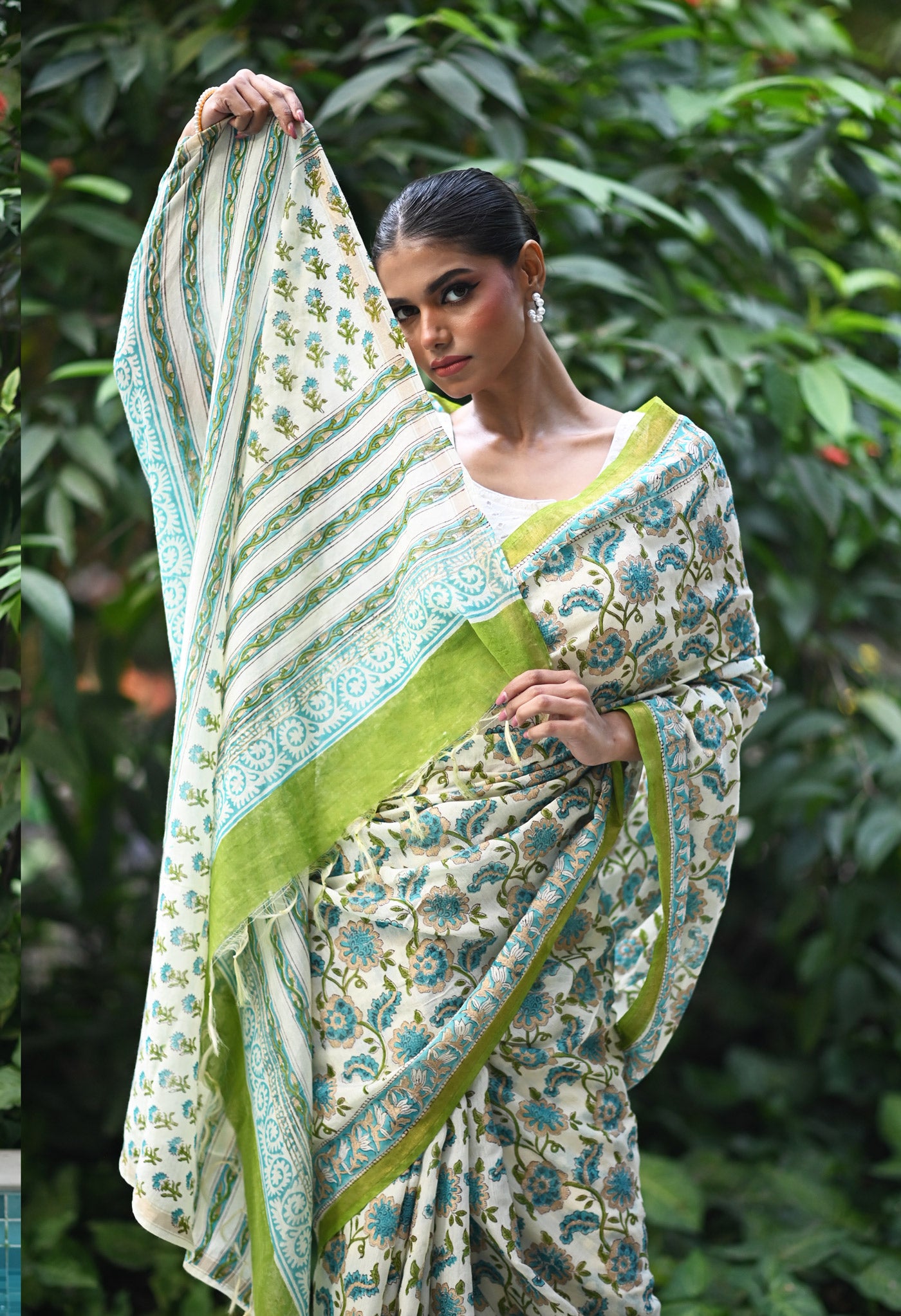 IvoryBlue Pure Gold Embossed Hand Block Printed Pashmina Sico Saree-UNM81642