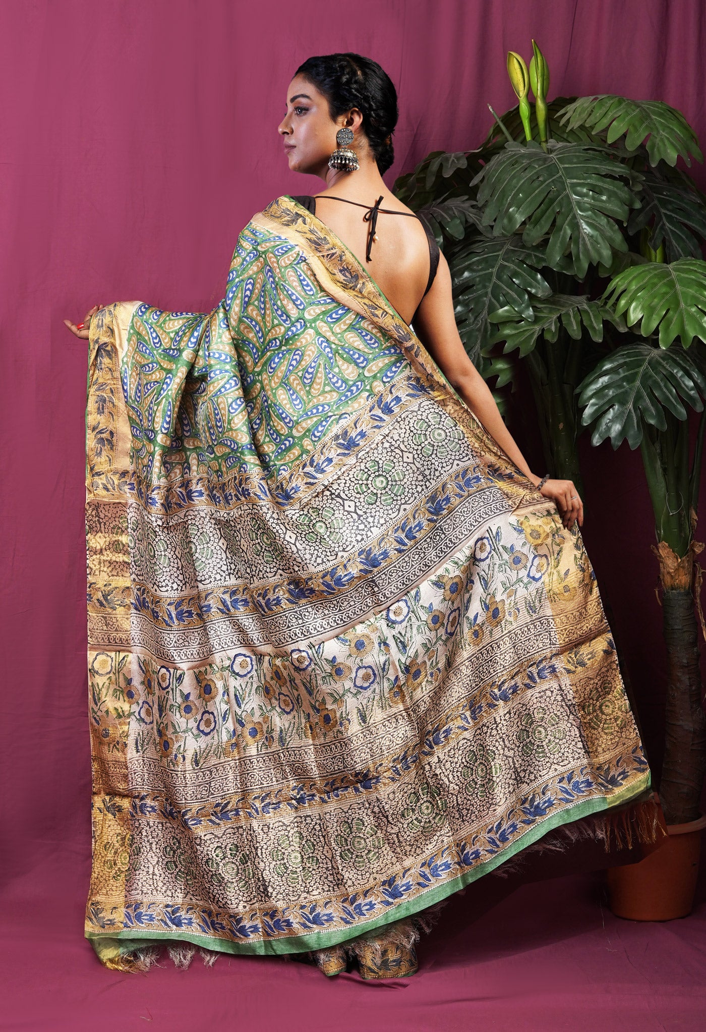 Green Pure Handloom Block Printed Tussar Silk Saree-UNM81745