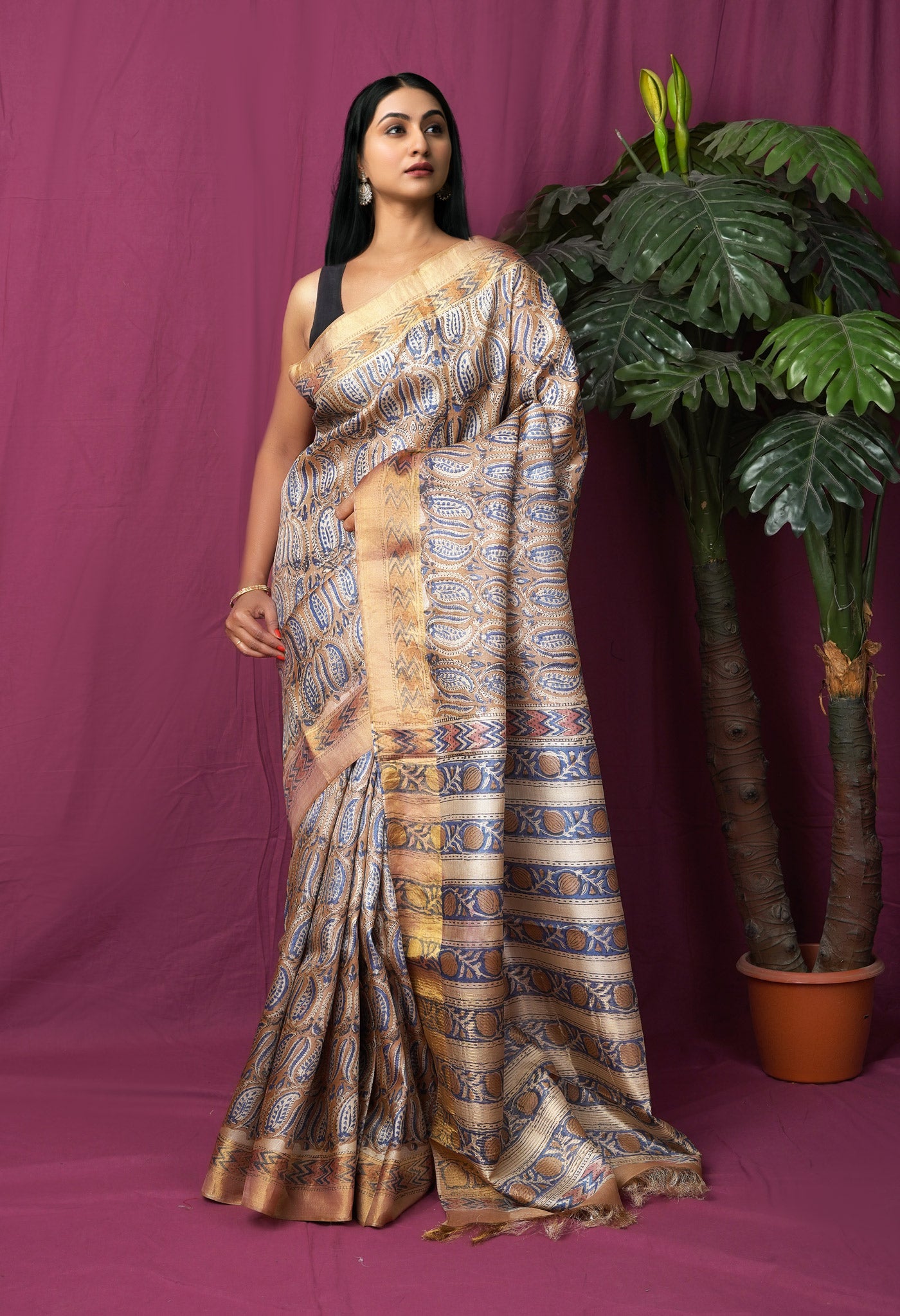 Brown Pure Handloom Block Printed Tussar Silk Saree-UNM81749