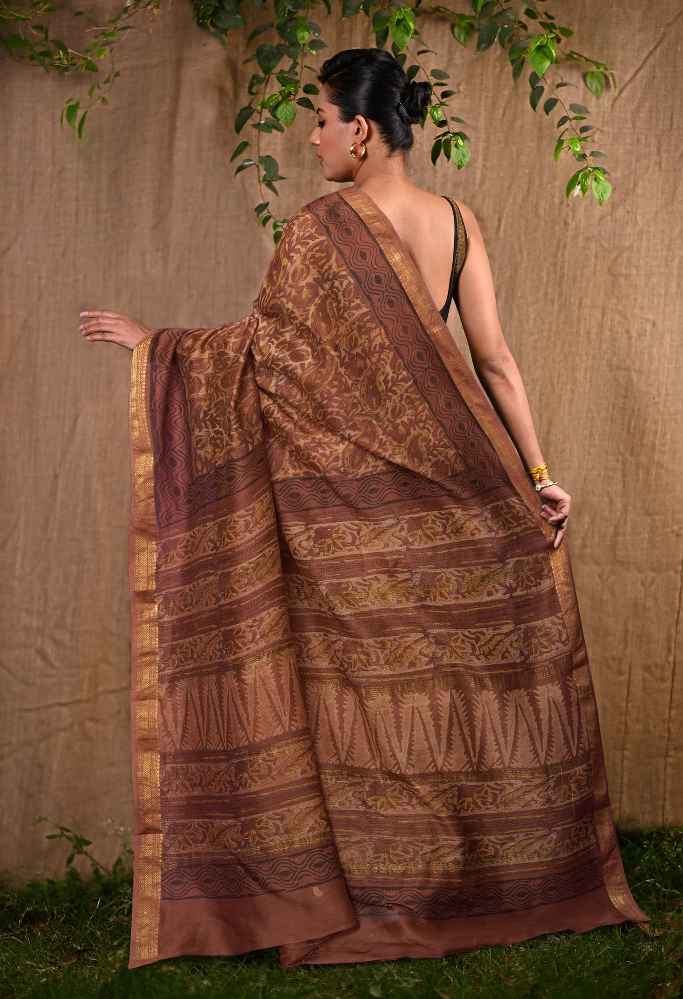 Brown Pure Vanaspathi Block Printed Maheshwari Sico Saree-UNM81772