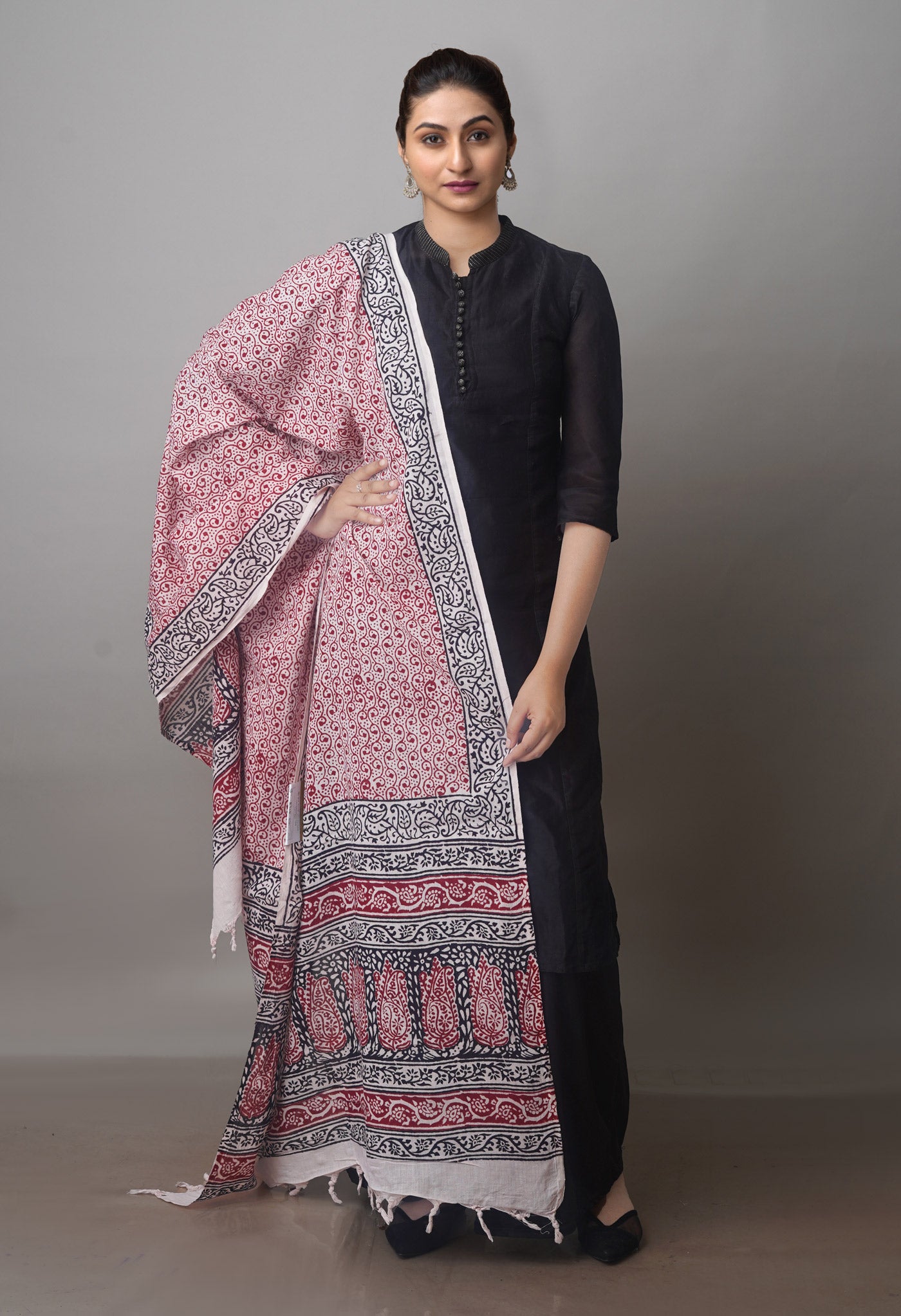 Half White Pure Hand Block Printed Mulmul Cotton Dupatta–UDS4138