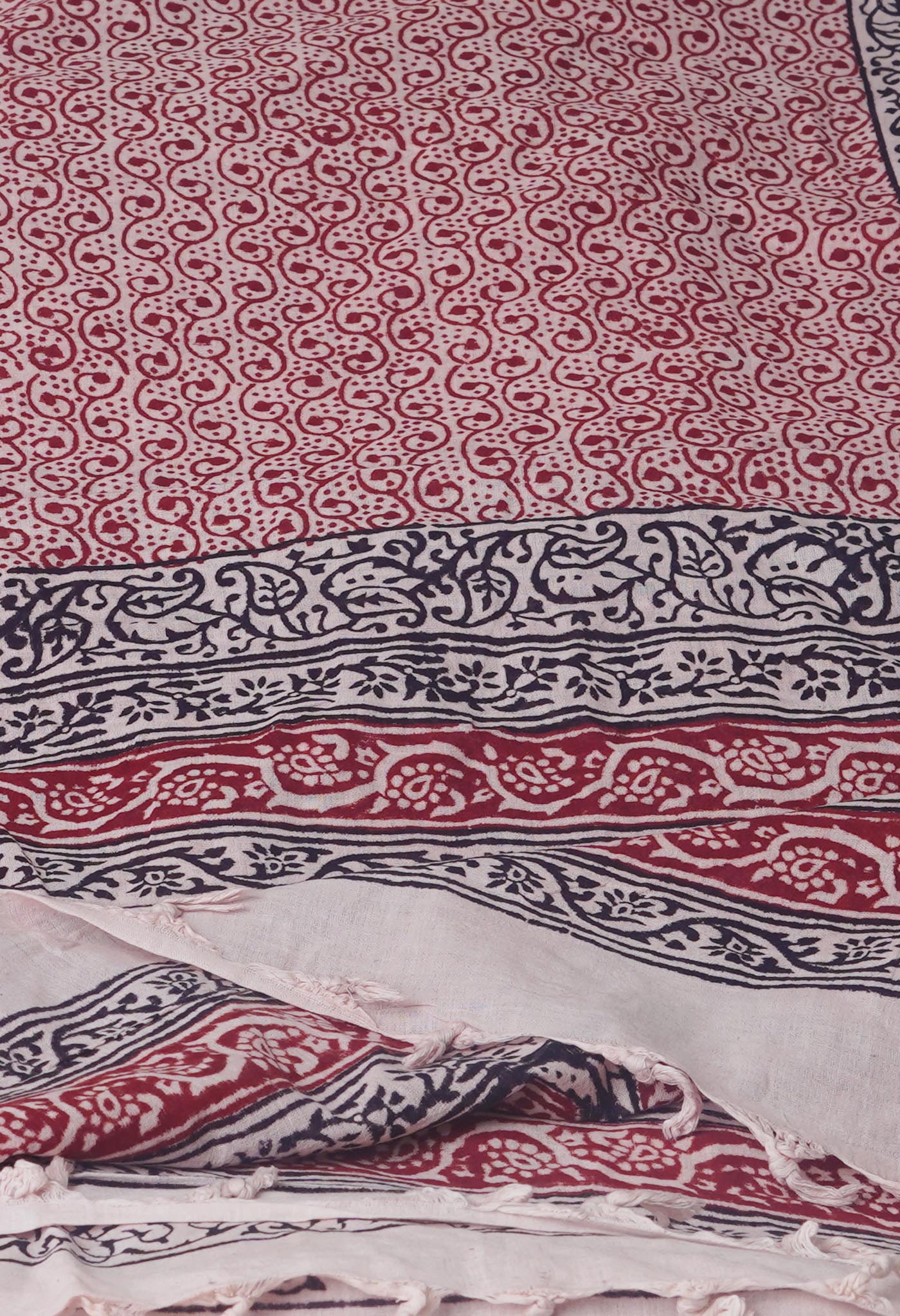 Half White Pure Hand Block Printed Mulmul Cotton Dupatta–UDS4138