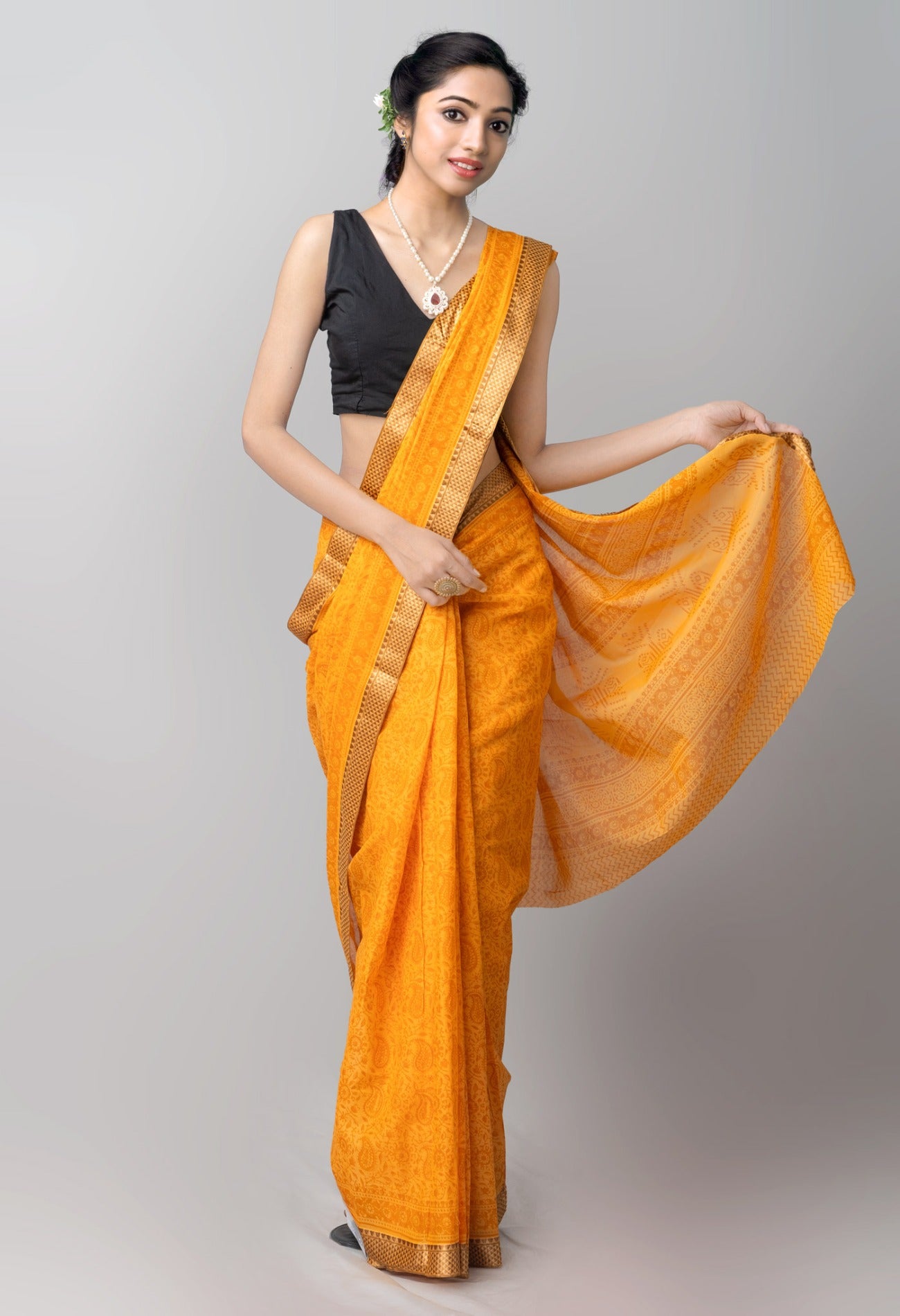 Online Shopping for Yellow Pure Bagh venkatagiri Superfine Cotton Saree with Bagh from Andhra Pradesh at Unnatisilks.com India
