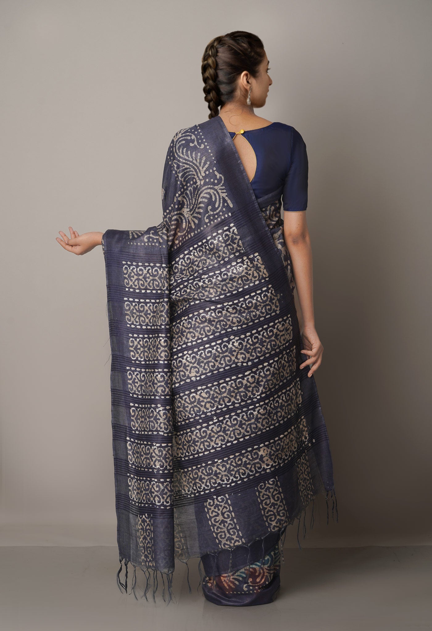 Online Shopping for Navy Blue Pure Batik Bhagalpuri Sico Saree-UNM67552 with Batik from Bihar at Unnatisilks.com India