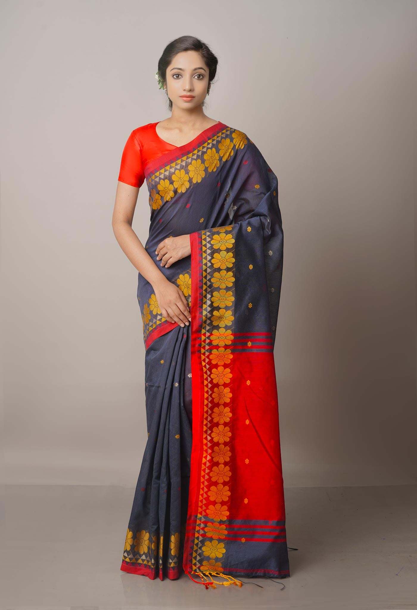 Dark Grey Handloom Jamdhani Bengal Sico Saree-UNM68157