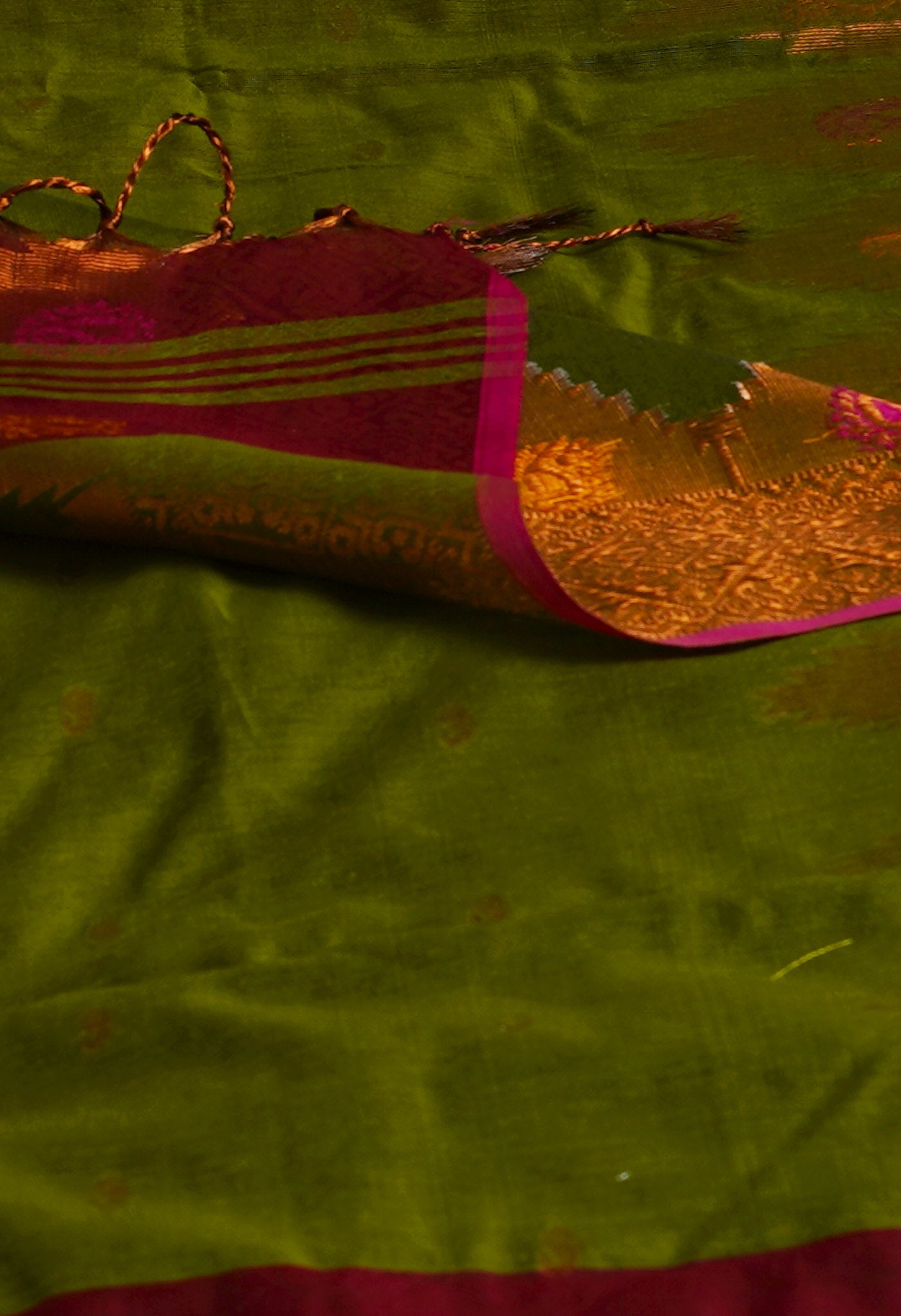 Maroon Handloom Jamdhani Bengal Sico Saree-UNM68317