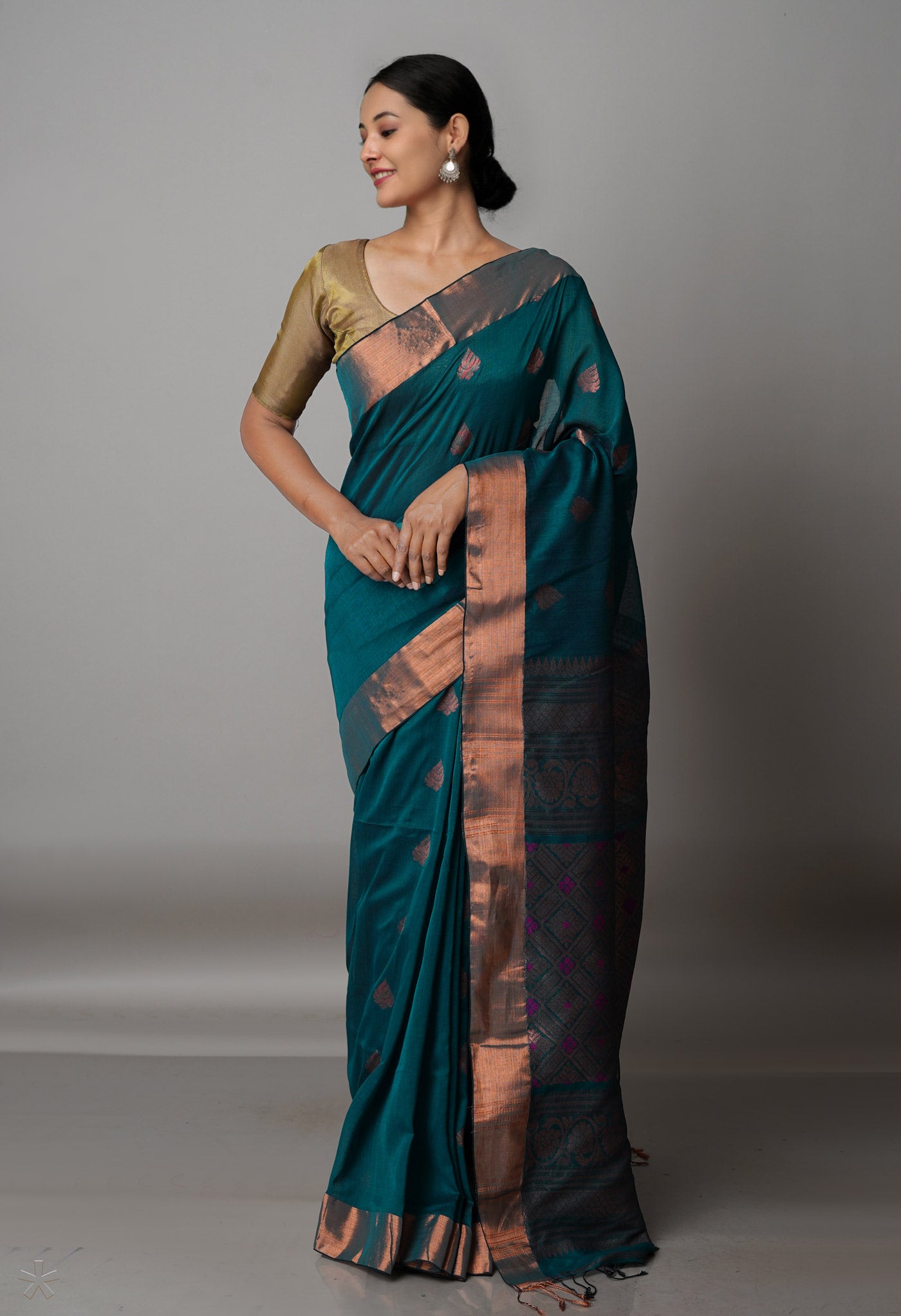 Peacock Green Handloom Jamdhani Bengal Sico Saree-UNM68359