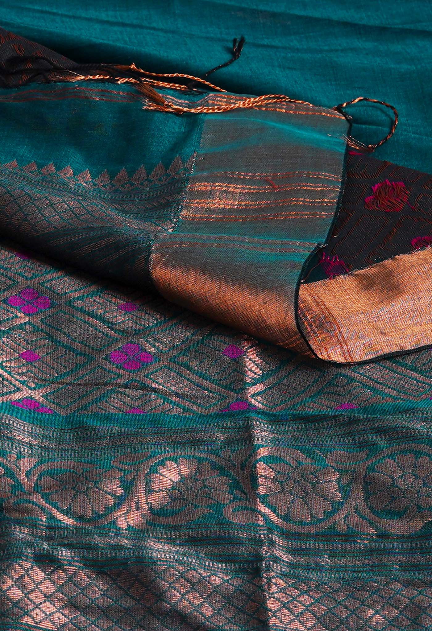 Peacock Green Handloom Jamdhani Bengal Sico Saree-UNM68359