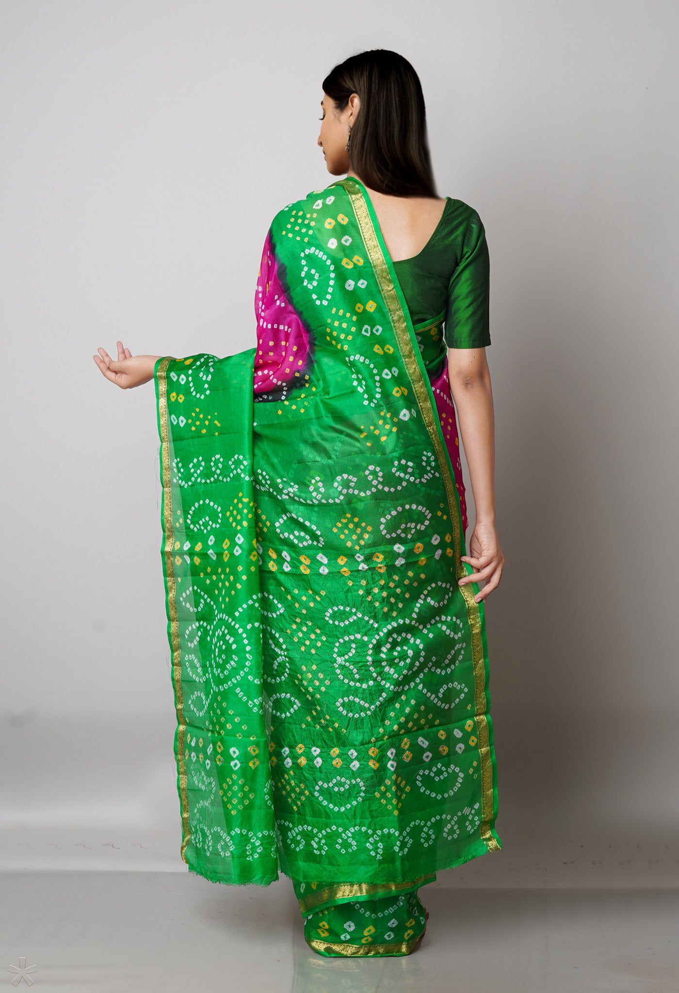 Pink-Parrot Green Pure  Bandhani Silk Saree-UNM68473