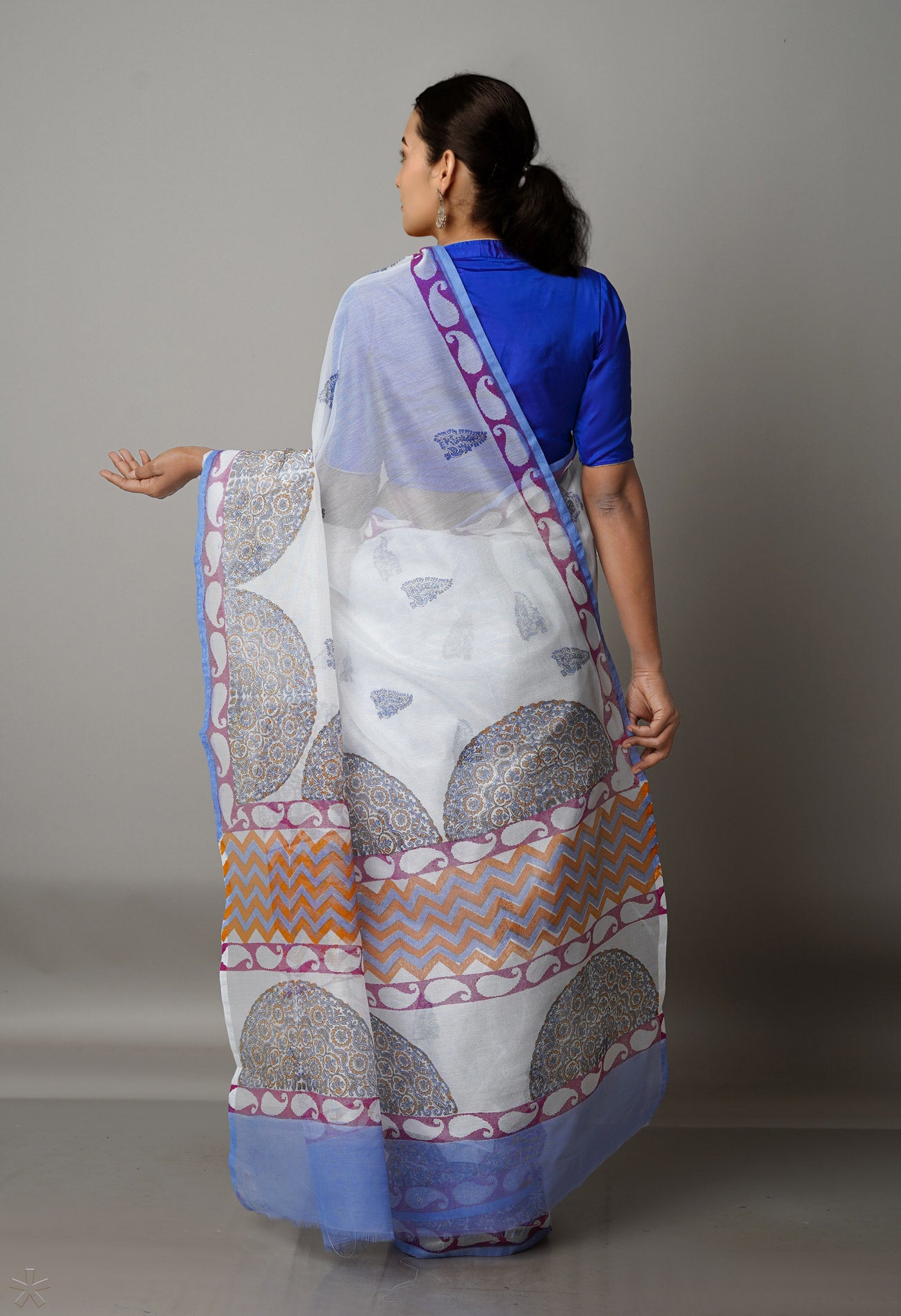 White Block Printed Meghalaya Checks Cotton Silk Saree With Pochampally Blouse Piece-UNM68706