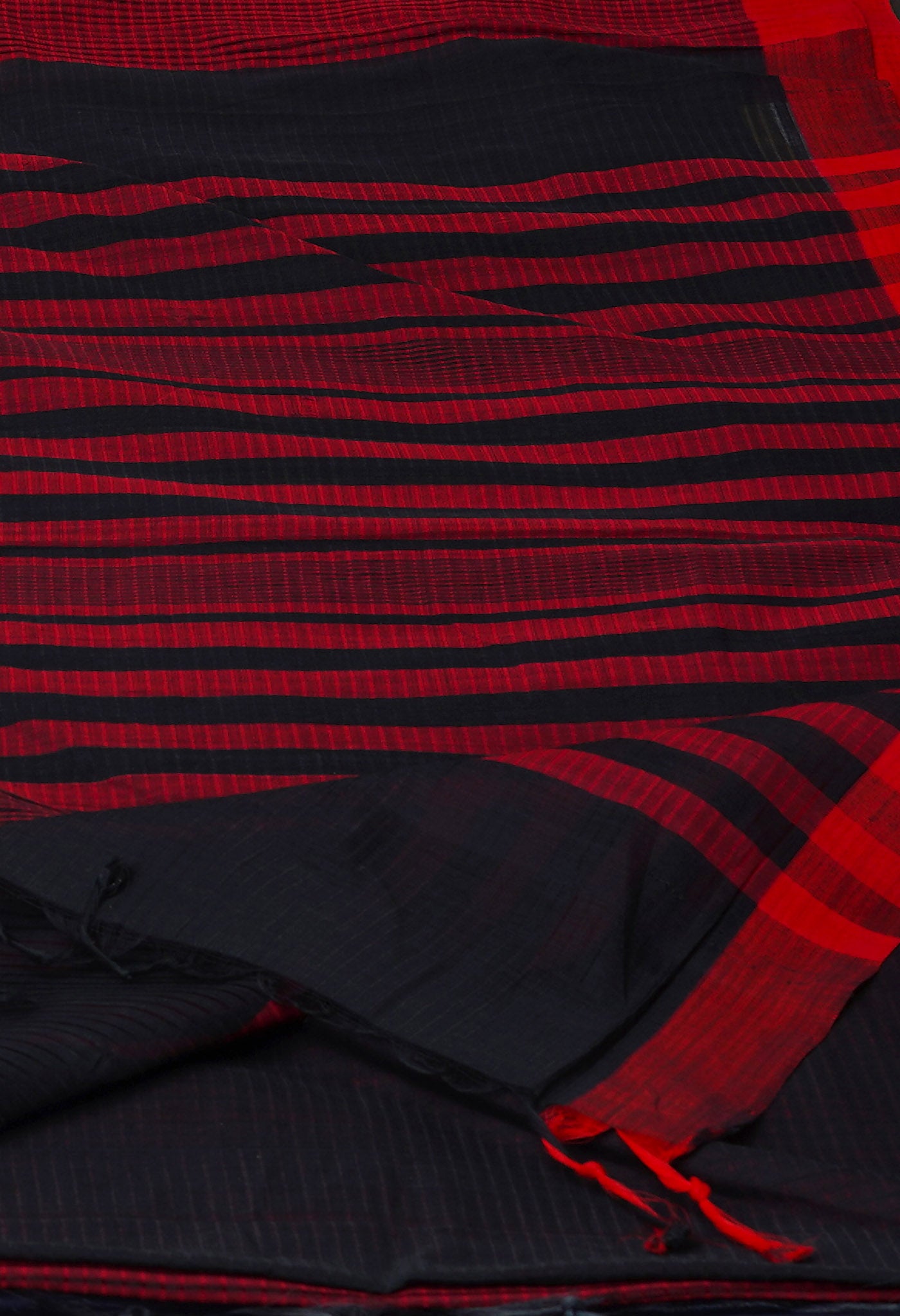 Red-Black Pure  Handloom Mangalagiri Cotton Saree-UNM70033